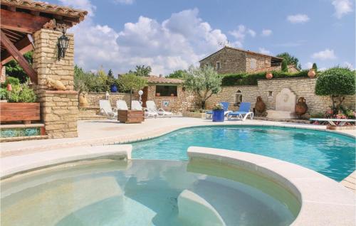 3 Bedroom Stunning Home In Gordes