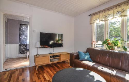 4 Bedroom Nice Home In Sollebrunn in Sollebrunn