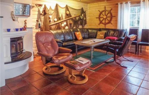 Awesome Home In Lindesnes With 6 Bedrooms And Sauna in Spangereid