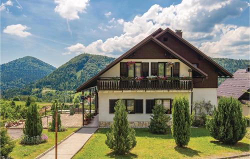  Studio Apartment in Ravna Gora, Ferienwohnung in Ravna Gora