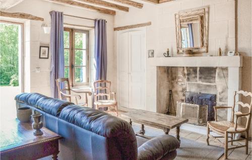 2 Bedroom Cozy Home In Cravant Les Cteaux