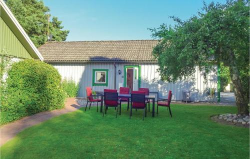 Beautiful Home In Hllviken With 1 Bedrooms And Wifi, Höllviken