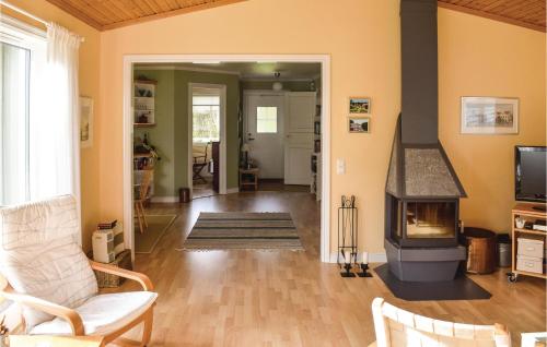 Four-Bedroom Holiday Home In Ljungby in Bolmstad