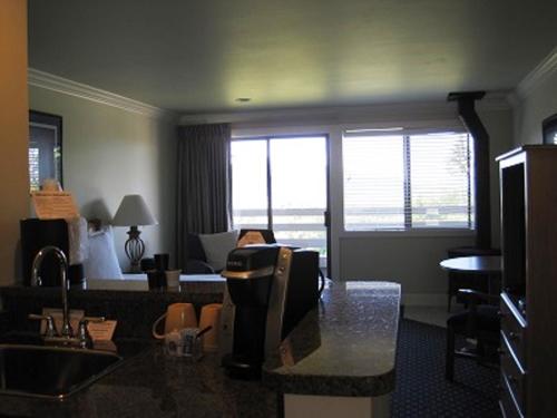 Anacortes Ship Harbor Inn