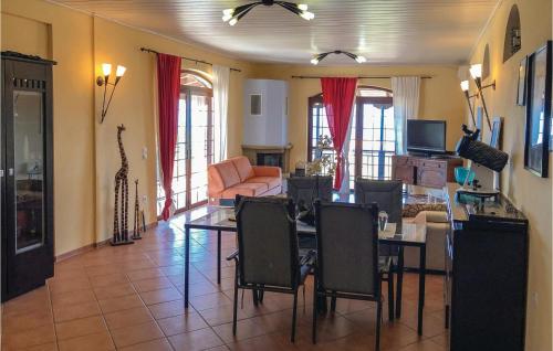  Five-Bedroom Holiday Home in Kyllini in Kyllini