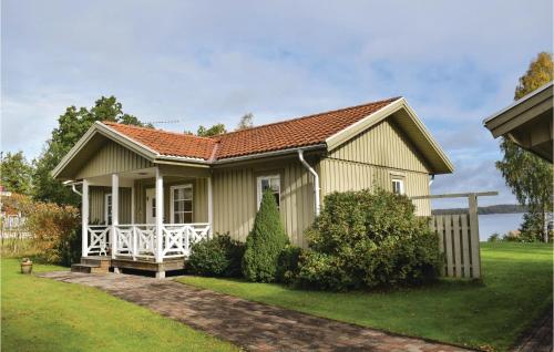 4 Bedroom Stunning Home In Ljungby