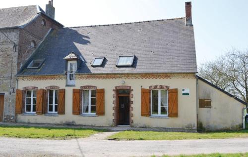 Three-Bedroom Holiday Home In Chigny gîte à louer Marly-Gomont