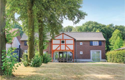 Six-Bedroom Holiday Home in Overloon