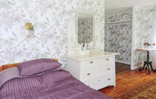 Nice Home In Borgholm With Kitchen in Borgholm