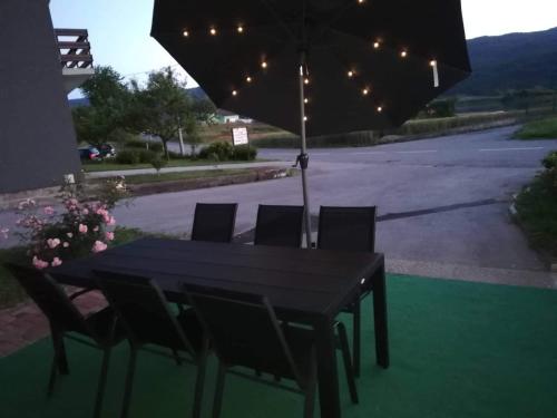  Lake Apartment in Ogulin
