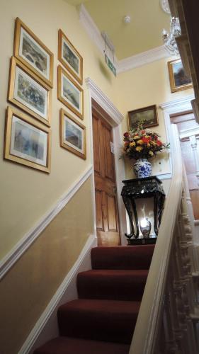 The Georgian House - image 6