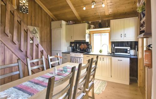 Kitchen, 3 Bedroom Stunning Apartment In Sysslebck in Syssleback