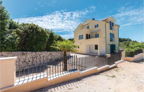  Two-Bedroom Apartment in Drage in Drage