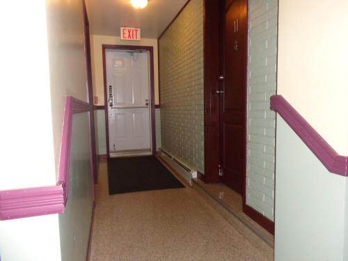 บริการและสิ่งอำนวยความสะดวก, Happy Motel in เอ็ดมันด์สตัน (NB)