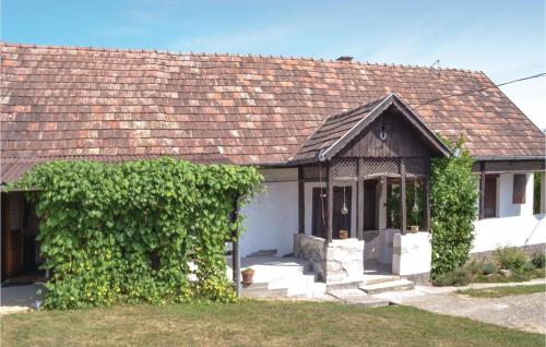  Two-Bedroom Holiday Home in Polany in Polány