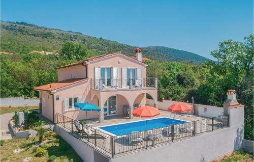  Four-Bedroom Holiday Home in Koromacno, Pension in Koromačno