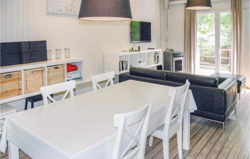  Holiday Home Somme-Leuze III in Somme-Leuze