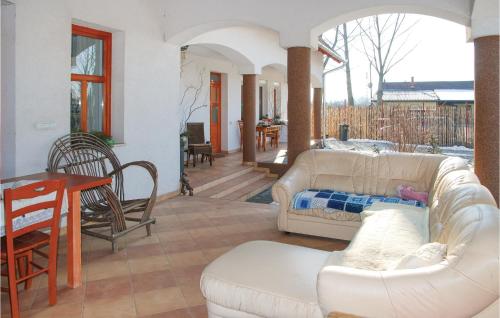  Three-Bedroom Apartment in Tabdi in Tabdi