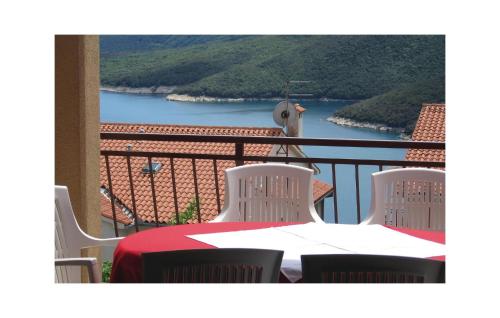 2 Bedroom Amazing Apartment In Rabac