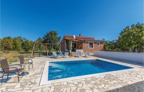 Holiday home Turjaci 56 with Outdoor Swimmingpool, Pension in Turjaci bei Lučane