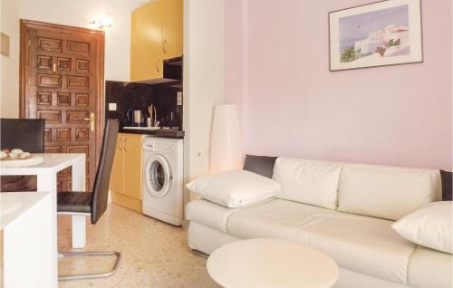 Studio Apartment in Denia - image 3