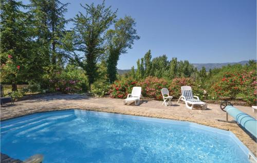 Lovely Home In Crillon Le Brave With Outdoor Swimming Pool