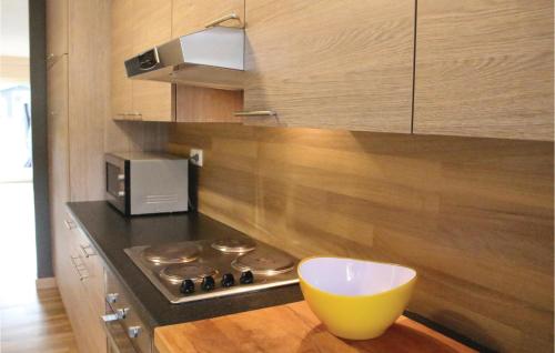  Four-Bedroom Holiday home Homsemstraat 83, Unterkunft in Borlo