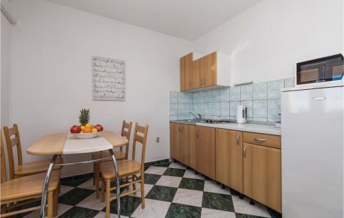  Two-Bedroom Apartment in Caska in Skunca