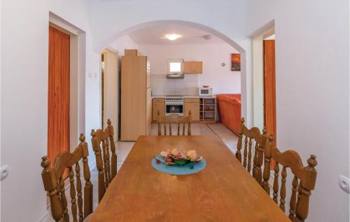  Two-Bedroom Apartment in Rogotin in Rogotin