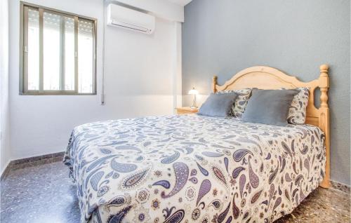 Nice Home In Alberique With 4 Bedrooms, Wifi And Outdoor Swimming Pool