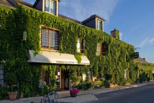. Logis Hotels Auberge Du Centre Chateaux de la Loire