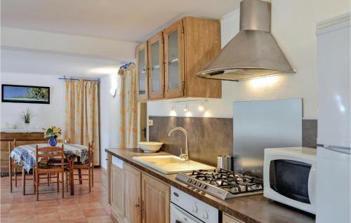 Konyha, Nice Apartment In La Valette Du Var in La Valette-du-Var