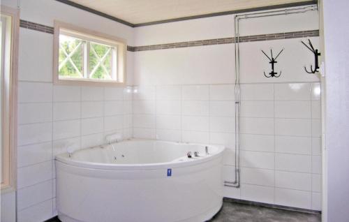Vannas istaba, Gorgeous Home In Vittaryd With Sauna in Kvanarp