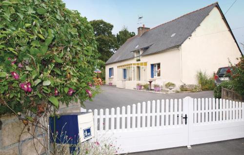 Holiday home Loudeac MN-1629 gîte à louer Saint-Théo