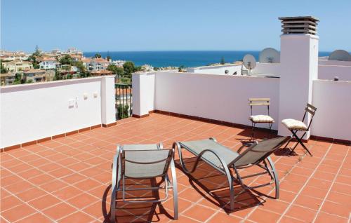 Cozy Apartment In Miraflores With Wifi - La Cala de Mijas