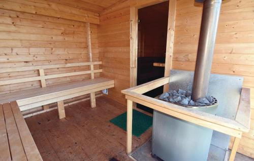 Bathroom, Gorgeous Home In Svanskog With Wifi in Svanskog