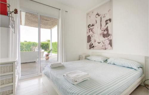  Stunning Home In Comiso rg With 7 Bedrooms, Wifi And Outdoor Swimming Pool in Comiso