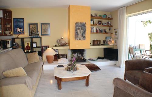  Two-Bedroom Apartment in Porto Rafti Attiki in Áyios Spirídhon