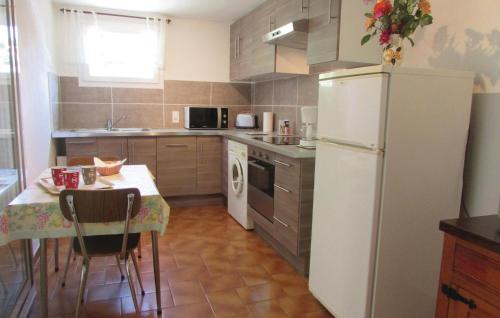 Lovely Home In Calvi With Kitchen