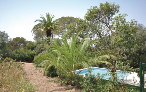 Swimming pool, Beautiful Home In Saint Raphael in Vallon de Coste