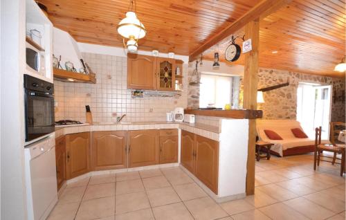 Awesome Apartment In Les Salles Du Gardon With Kitchen