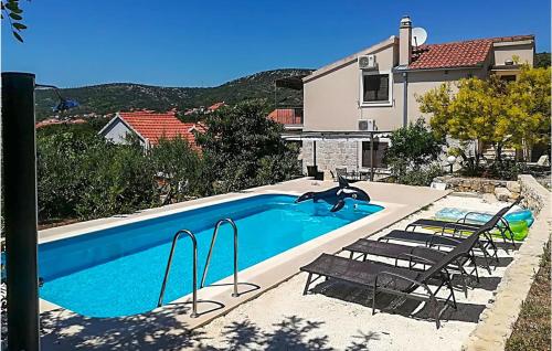 Stunning Home In Vinisce With 4 Bedrooms, Wifi And Outdoor Swimming Pool - Vinišće