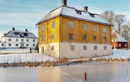Viesnīcas āriene, 3 Bedroom Beautiful Home In Mantorp in Mantorp