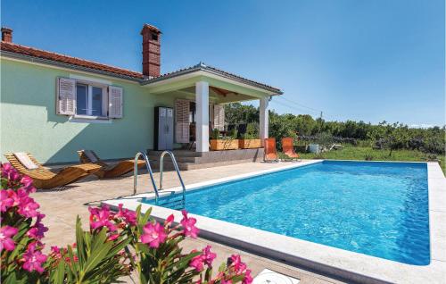 Gorgeous Home In Koromacno With Outdoor Swimming Pool - Koromačno