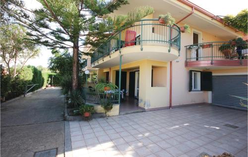  Apartment Via Loc. Brace, Pension in Briatico bei Cessaniti