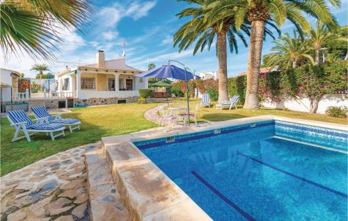 Gorgeous Home In El Campello With Outdoor Swimming Pool
