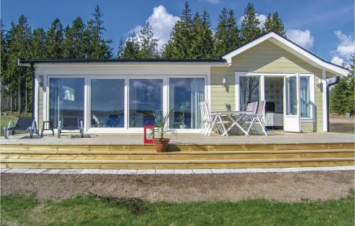 Viesnīcas āriene, 3 Bedroom Beautiful Home In Bolmso in Bolmso