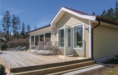 Viesnīcas āriene, 3 Bedroom Beautiful Home In Bolmso in Bolmso