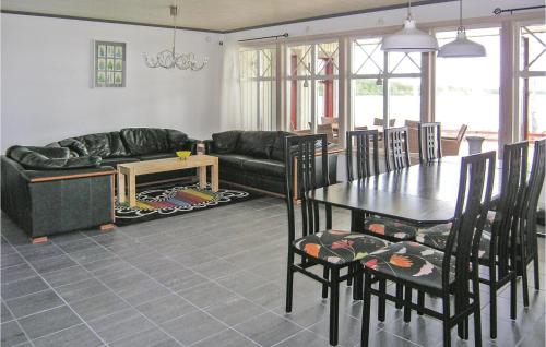 Amazing home in Vittaryd with 4 Bedrooms, Sauna and WiFi