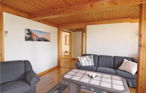 2 Bedroom Stunning Home In Uddevalla in Uddevalla